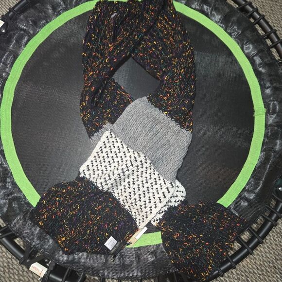 Coco + Carmen Vibrant Knit Scarf - Picture 2 of 4